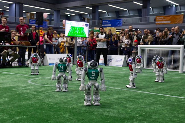 Kick-Off